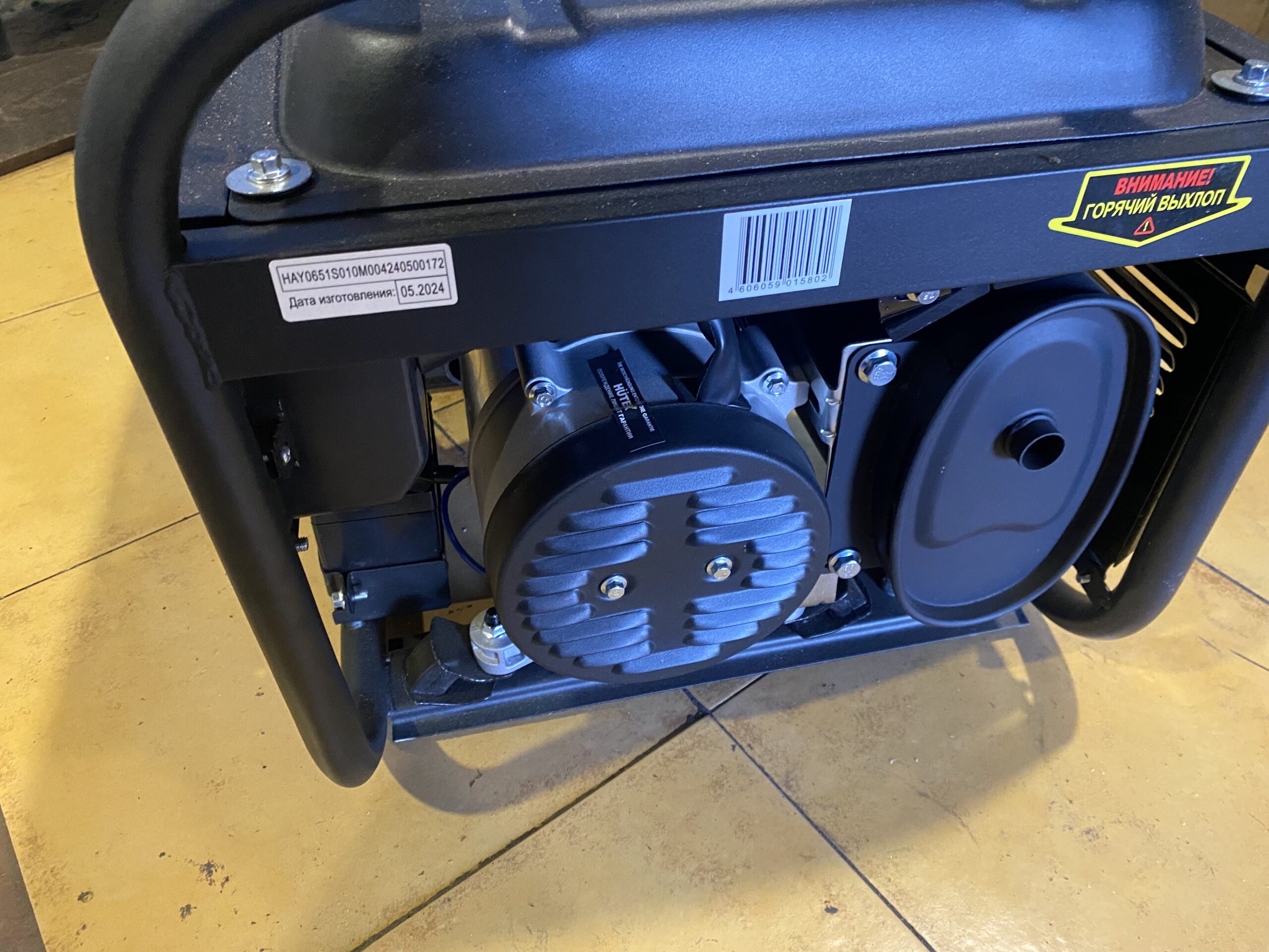 Бензогенератор Huter DY4000LX — изображение 5