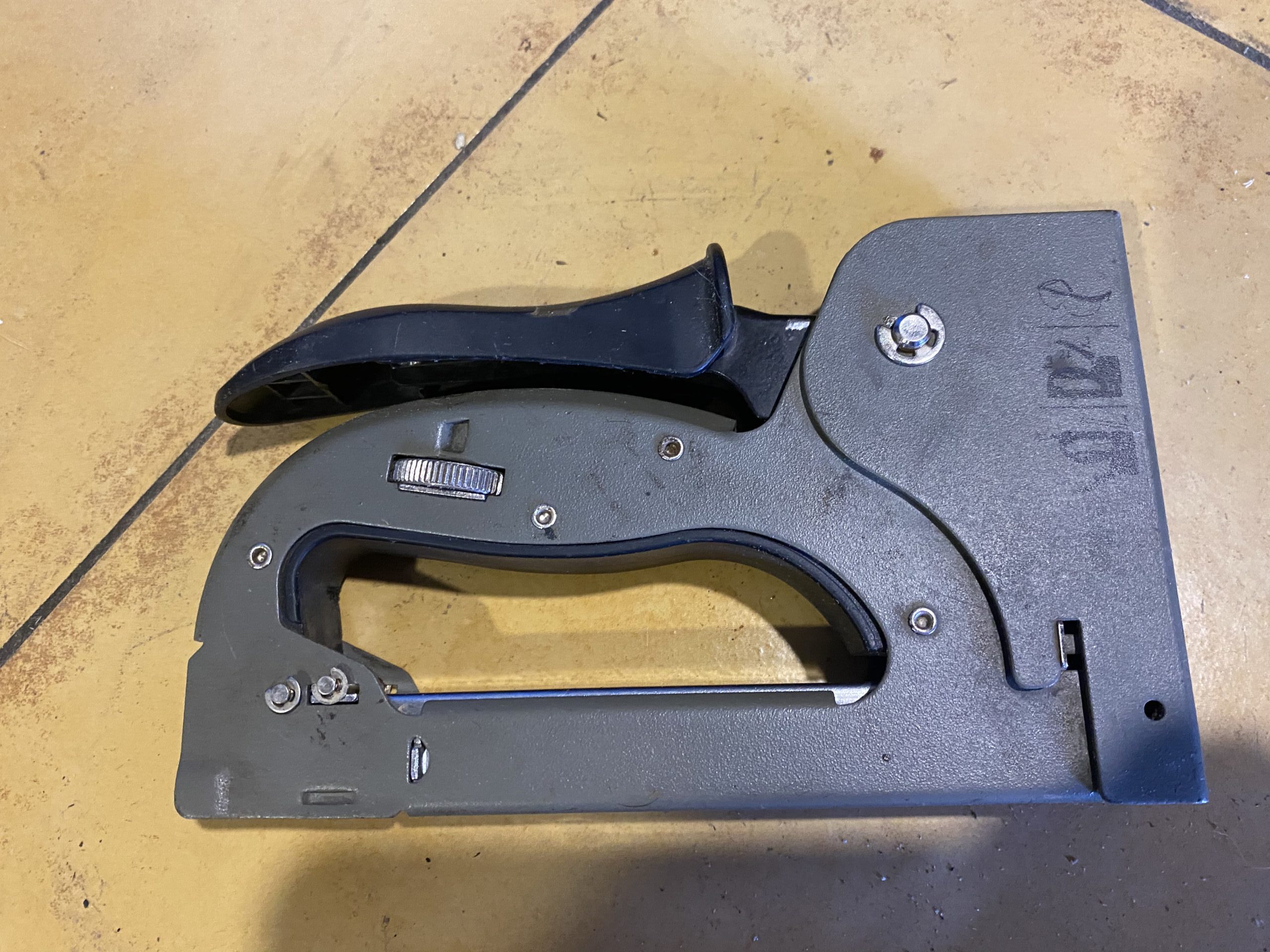 Мебельный степлер 888 — изображение 2