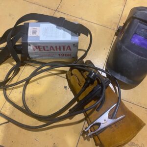 Инверторный сварочный аппарат Ресанта САИ190К
